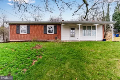 116 Pleasantview Ter, New Cumberland, PA 17070