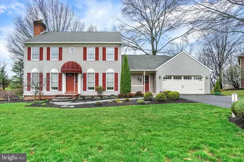 2463 Wedgewood Way, York, PA 17408