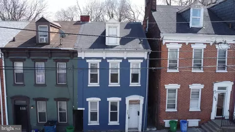 368 E Philadelphia St, York, PA 17403