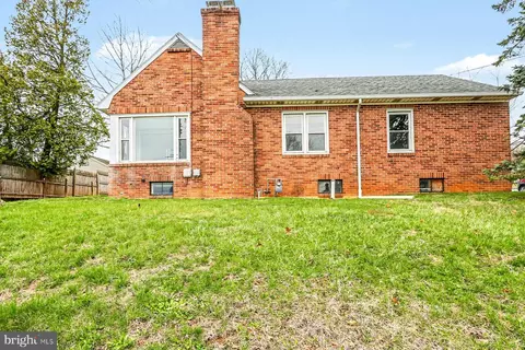 431 N Main St, Red Lion, PA 17356