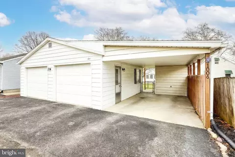 Other - 1006 E Walnut St, Hanover, PA 17331 photo 4 of 11