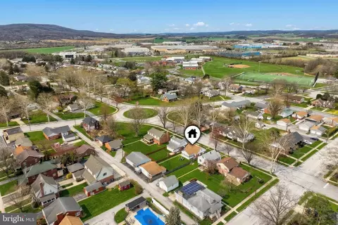 View/Area - 1006 E Walnut St, Hanover, PA 17331 photo 5 of 8