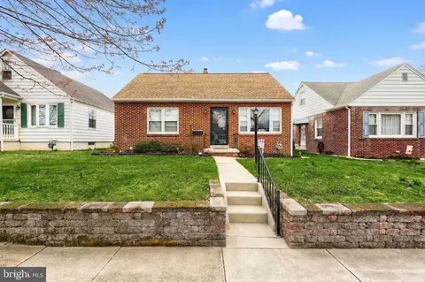 Exterior - 1006 E Walnut St, Hanover, PA 17331 photo 2 of 8