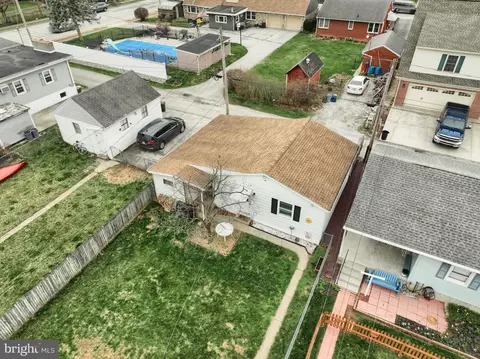 View/Area - 1006 E Walnut St, Hanover, PA 17331 photo 3 of 8