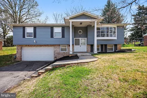 1270 Glendale Rd, York, PA 17403