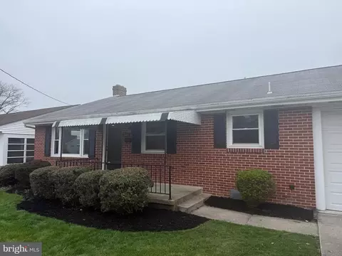 305 S Forney Ave, Hanover, PA 17331