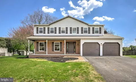 404 Clemens Dr, Dillsburg, PA 17019