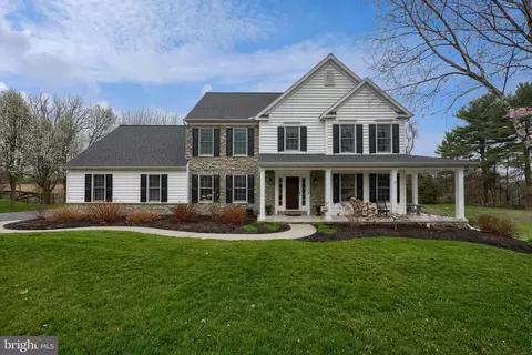 432 Bellaire Dr, York, PA 17402