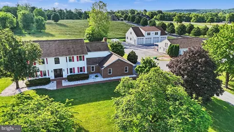 730 Seitz Dr, Lewisberry, PA 17339