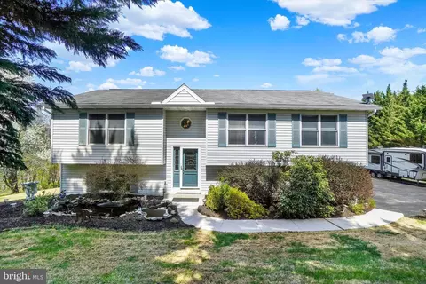 116 West Ct, Glen Rock, PA 17327