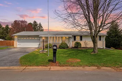 3185 Lehr Dr, York, PA 17404