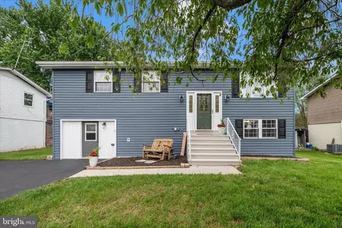 10 Sherman St, Hanover, PA 17331