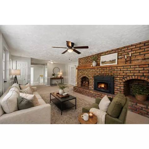 6381 Glatfelters Station Rd, Seven Valleys, PA 17360
