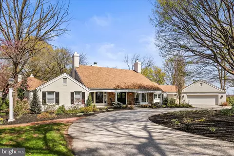 6759 E Moulstown Rd, Hanover, PA 17331