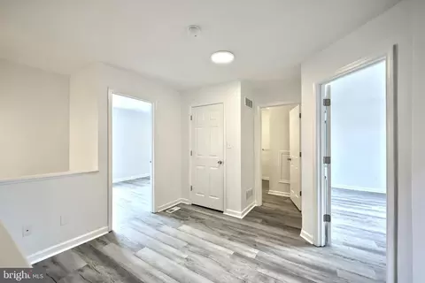 Entry Way - 413 Springbrook Ct, Hanover, PA 17331 photo 4 of 4