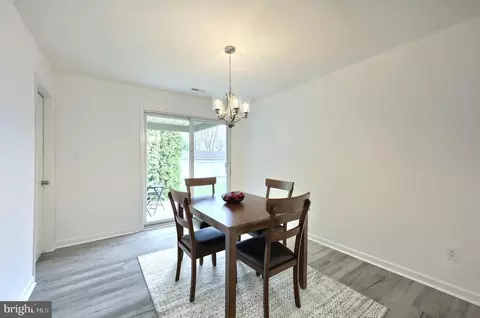 Dining - 413 Springbrook Ct, Hanover, PA 17331 photo 2 of 2