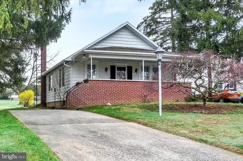 26 Oak St, York, PA 17402