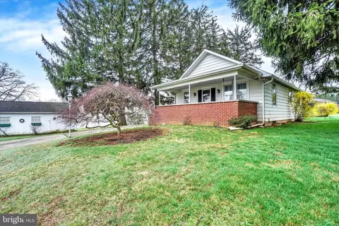 26 Oak St, York, PA 17402