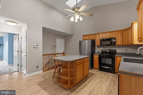 Entry Way - 714 Randolph St, Hanover, PA 17331 photo 2 of 2
