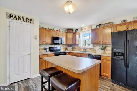 Kitchen - 445 Stabley Ln, Windsor, PA 17366 photo 1 of 2