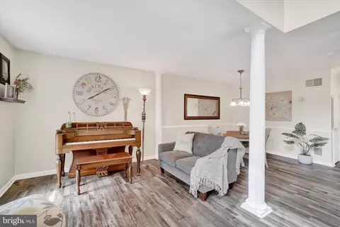 Entry Way - 445 Stabley Ln, Windsor, PA 17366 photo 1 of 4