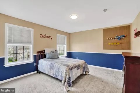Bedroom - 445 Stabley Ln, Windsor, PA 17366 photo 3 of 5