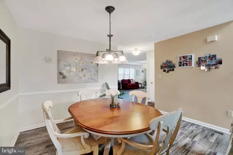 Dining - 445 Stabley Ln, Windsor, PA 17366 photo 1 of 2