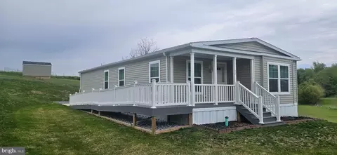 173 Smeach Dr, Hanover, PA 17331