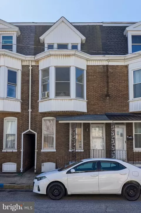 702 York St, York, PA 17403