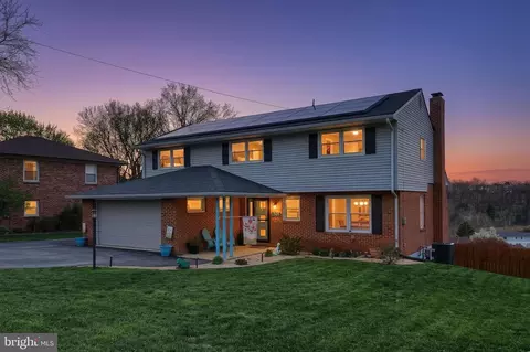 1505 Bonbar Rd, York, PA 17403