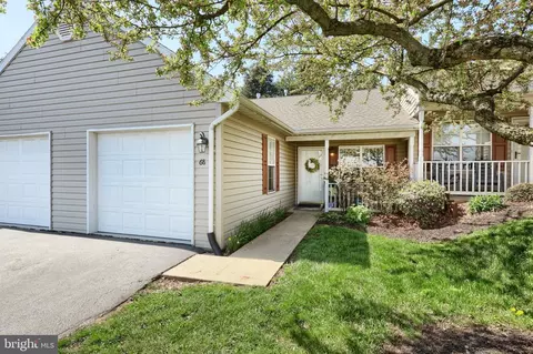 68 Hagarman Dr #68, York, PA 17408