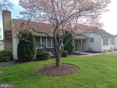 7666 Lincoln Hwy, Abbottstown, PA 17301