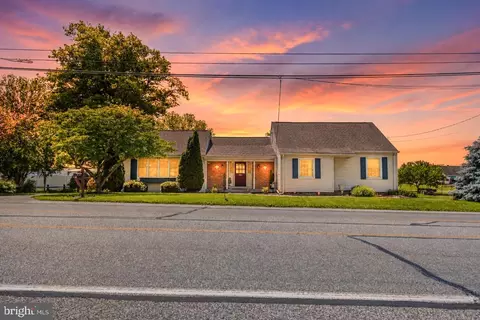 7666 Lincoln Hwy, Abbottstown, PA 17301