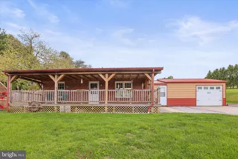 230 W Ore St, Loganville, PA 17342