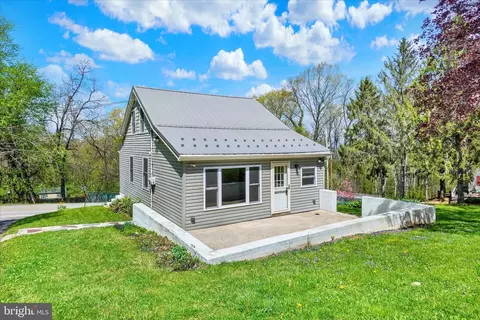 3304 Indian Rock Dam Rd, York, PA 17408