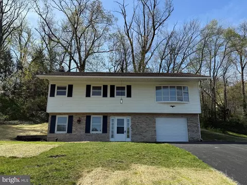 620 Hammond Rd, York, PA 17406
