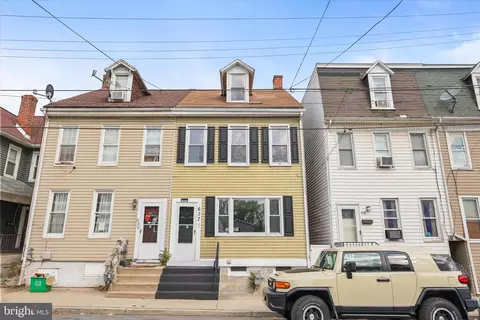 637 W College Ave, York, PA 17401