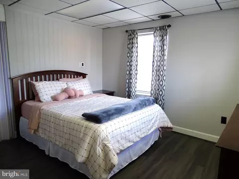 Bedroom - 206 3rd St, Hanover, PA 17331 photo 2 of 6