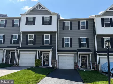 66 Ayrshire Dr, Hanover, PA 17331