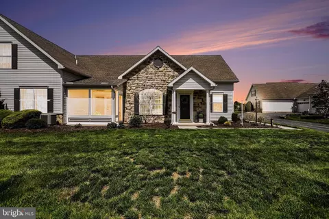 67 S Alpine Dr, York, PA 17408