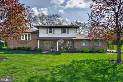 1612 Yorktowne Dr, York, PA 17408