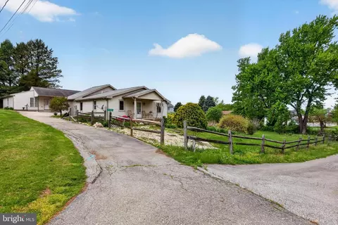 933 Centennial Ave, Hanover, PA 17331