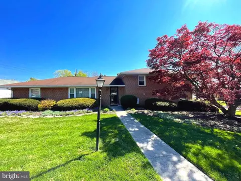 1425 Hill St, York, PA 17403