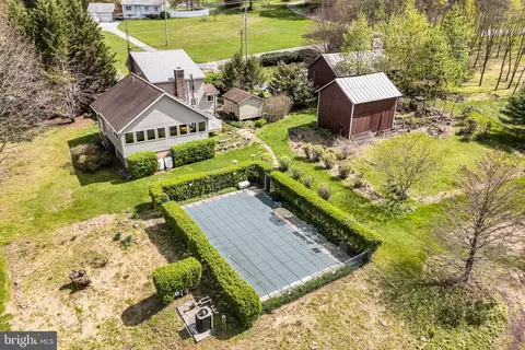 525 Andersontown Rd, Dover, PA 17315