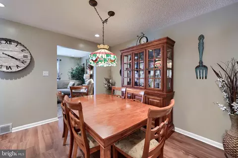 Dining - 3340 Cranmere Ln, York, PA 17402 photo 1 of 2