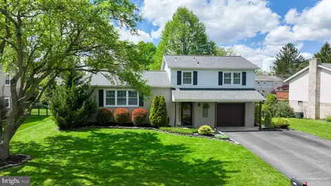 Exterior - 3340 Cranmere Ln, York, PA 17402 photo 9 of 9
