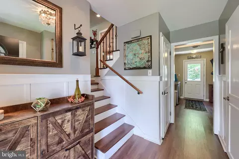 Entry Way - 3340 Cranmere Ln, York, PA 17402 photo 1 of 5