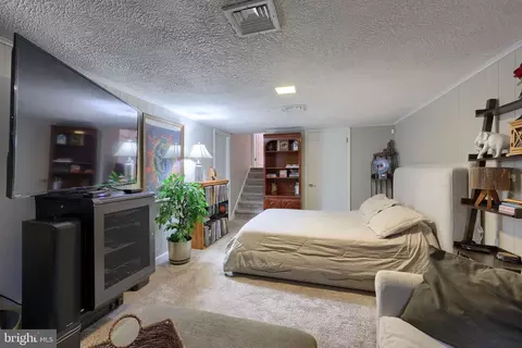 Bedroom - 3340 Cranmere Ln, York, PA 17402 photo 5 of 5