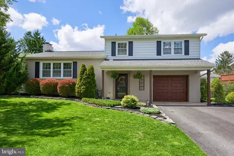 Exterior - 3340 Cranmere Ln, York, PA 17402 photo 1 of 9