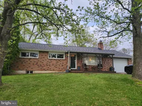 2777 Roosevelt Ave, York, PA 17408